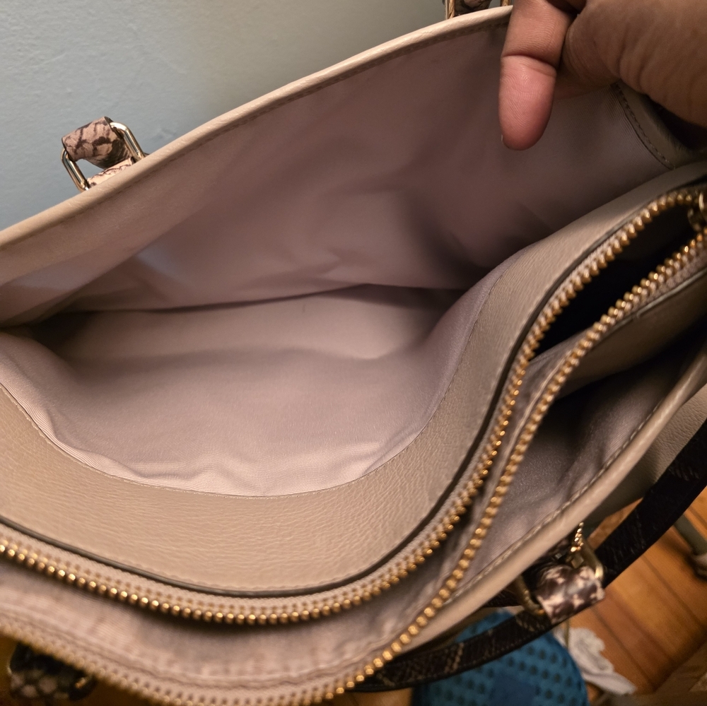 COACH MORGAN COLORBLOCK SATCHEL WITH PYTHON EUC - image 7